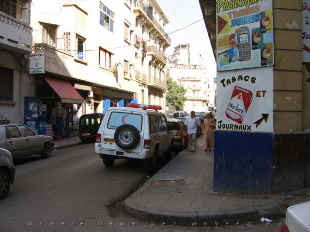 VOYAGE ORAN SEPTEMBRE 2006 30 10 sept. 06 - aprem - RUE MIRAUCHAUX RUE ASPRNT MAOUED AHMED.JPG